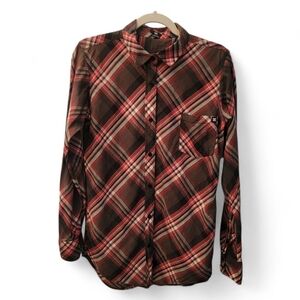 DC Ptp19" Mens Button Down Shirt Size Medium